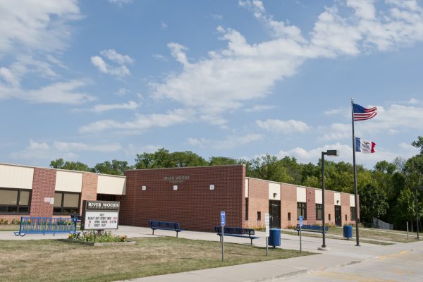 Photo of River Woods Elementary School